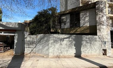 CASA céntrica ÚNICA por UBICACIÓN Oportunidad de negocio EXEPCIONAL