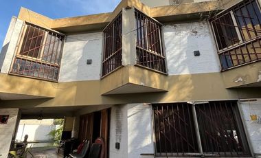 CASA céntrica ÚNICA por UBICACIÓN Oportunidad de negocio EXEPCIONAL