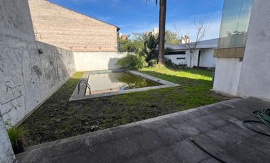 CASA céntrica ÚNICA por UBICACIÓN Oportunidad de negocio EXEPCIONAL