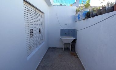 DEPTO TIPO CAS 2 AMBIENTES CON PATIO