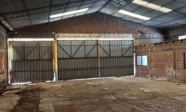 SE ALQUILA LOCAL COMERCIAL CON GALPON