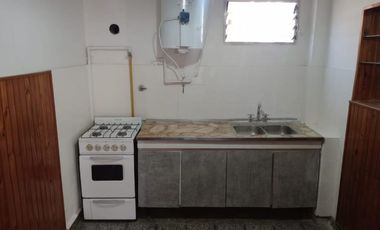 Alquiler Ph De 2 Ambientes Al Frente La Tablada