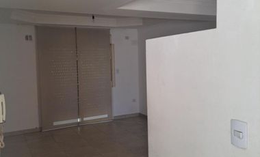 excelente 2 ambientes con balcon y patio