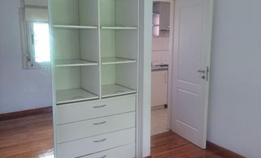 excelente 2 ambientes con balcon y patio