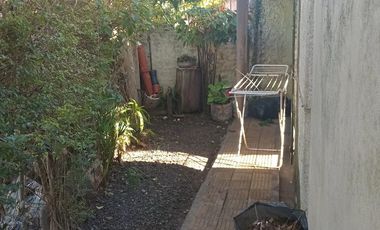 Muy linda casa en venta en Parque Mattaldi 2 dormitorios + dependencia