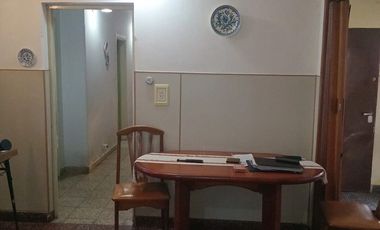 Muy linda casa en venta en Parque Mattaldi 2 dormitorios + dependencia