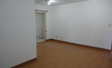 ALQUILER DE DEPARTAMENTO 3 AMBIENTES EN PLANTA BAJA - BALCÓNCERRADO-BARRIO COCA COLA - MONTE GRANDE