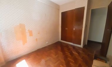 Luminoso departamento 3 ambientes con dependencia en Acassuso