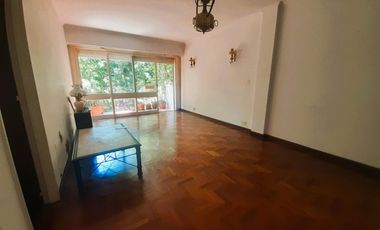 Luminoso departamento 3 ambientes con dependencia en Acassuso