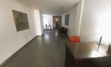 Luminoso departamento 3 ambientes con dependencia en Acassuso