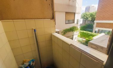 Luminoso departamento 3 ambientes con dependencia en Acassuso