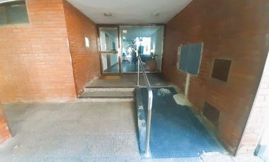 Luminoso departamento 3 ambientes con dependencia en Acassuso