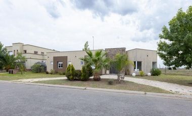 Venta de casa en La Horqueta de Echeverría- Canning