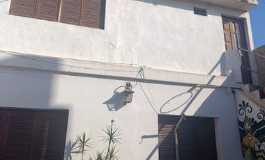 Venta Casa 2 dormitorios + Depto 2 dormitorios patio garageEscrituraenAltamira U$S75.000.