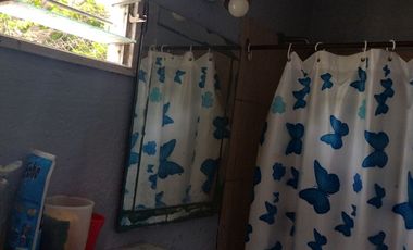 Casa en VENTA en Glew con 4 dormitorios, 3 baños y parque con escritura.-