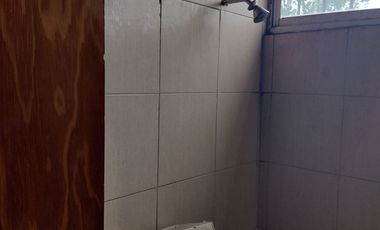 Casa en VENTA en Glew con 4 dormitorios, 3 baños y parque con escritura.-