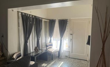 CASA DE TRES AMBIENTES / DEPARTAMENTO 2 AMBIENTES MISMO TERRENO