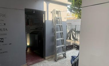 CASA DE TRES AMBIENTES / DEPARTAMENTO 2 AMBIENTES MISMO TERRENO