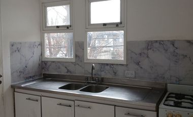 Depto. 4 amb 1° Piso fte.