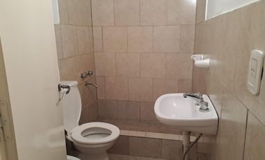 MONOAMBIENTE CON PATIO EN COMPLEJO CON PISCINA , SIN EXPENSAS NI ABLTIGRE TACUARI 255