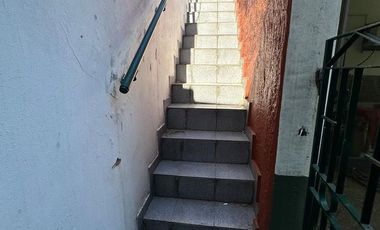 VENTA - CASA 3 AMBIENTES - GALPON y COCHERA - IDEAL PARA VIVIR YTRABAJAR- A METROS DE AVENIDA CROVARA