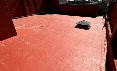 VENTA - CASA 3 AMBIENTES - GALPON y COCHERA - IDEAL PARA VIVIR YTRABAJAR- A METROS DE AVENIDA CROVARA