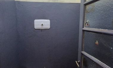 MUY LINDA CASA EN ALQUILER ( USO VIVIENDA U OFICINA) EXCELENTE UBICACIÓN.-