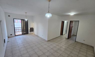 ALQUILER DE DEPARTAMENTO 3 AMBIENTES EN BARRIO COCA COLA