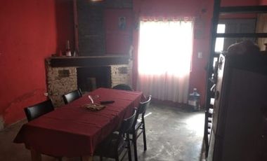 SE VENDE CASA EN  MAXIMO PAZ