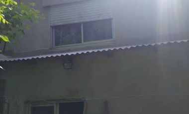 SE VENDE CASA EN  MAXIMO PAZ