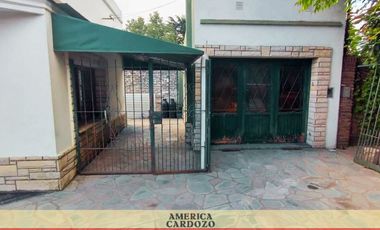 CASA 5 AMBIENTES 370 M2 PASO DEL REY CENTRO