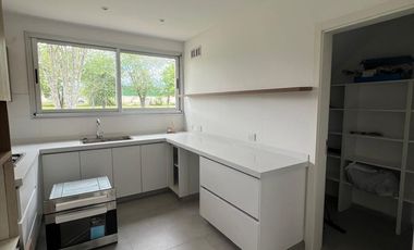 CASA EN VENTA EN FINCAS DE HUDSON