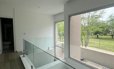 CASA EN VENTA EN FINCAS DE HUDSON