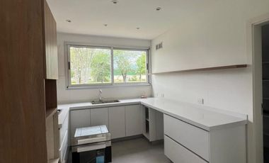 CASA EN VENTA EN FINCAS DE HUDSON
