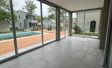 CASA EN VENTA EN FINCAS DE HUDSON