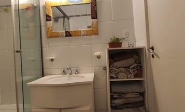 Semipiso  de   3  Ambientes con terraza, muy luminoso