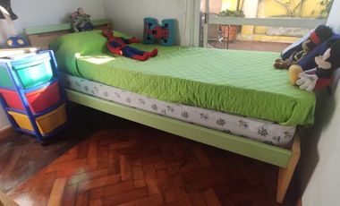 Semipiso  de   3  Ambientes con terraza, muy luminoso