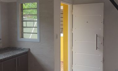 DUPLEX A 3 CUADRAS DE IRIGOYEN