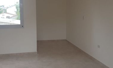 DUPLEX A 3 CUADRAS DE IRIGOYEN