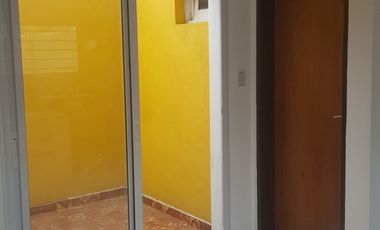 DUPLEX A 3 CUADRAS DE IRIGOYEN