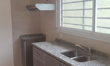 DUPLEX A 3 CUADRAS DE IRIGOYEN