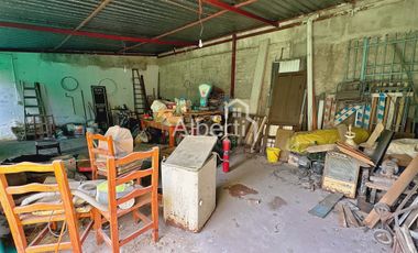 VENTA PROPIEDAD CON LOCAL GASTRONÓMICO EN HAEDO SUR.