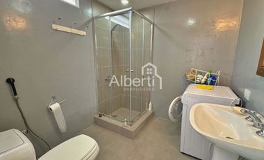 VENTA PROPIEDAD CON LOCAL GASTRONÓMICO EN HAEDO SUR.