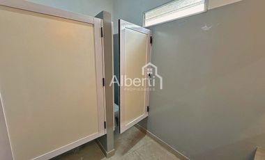 VENTA PROPIEDAD CON LOCAL GASTRONÓMICO EN HAEDO SUR.