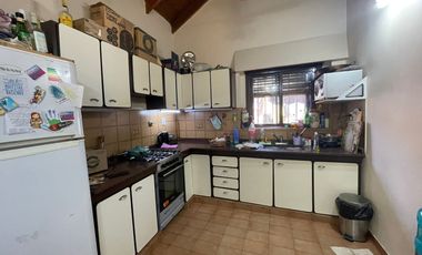 OPRTUNIDAD CASA 4 AMBIENTES EN PH IDEAL FAMILIA NUMEROSA