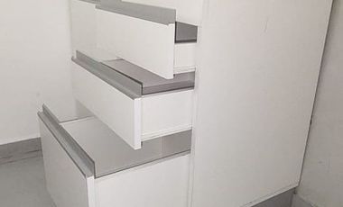 DEPARTAMENTO MONOAMBIENTE CONTRAFRENTE BERNAL CENTRO