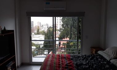 DEPARTAMENTO MONOAMBIENTE CONTRAFRENTE BERNAL CENTRO