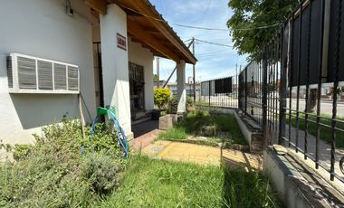CHALET EN VENTA EN MORON SUR