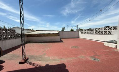 CHALET EN VENTA EN MORON SUR