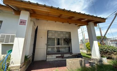 CHALET EN VENTA EN MORON SUR